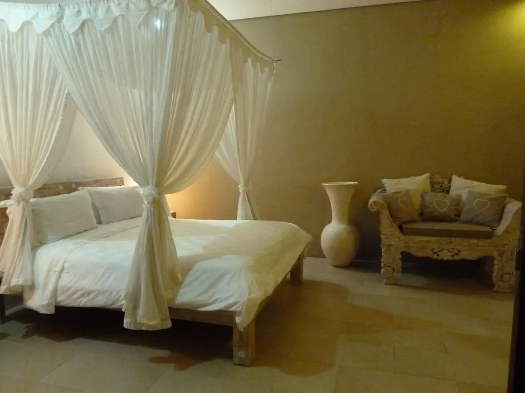 סמיניאק La Dolce Villa